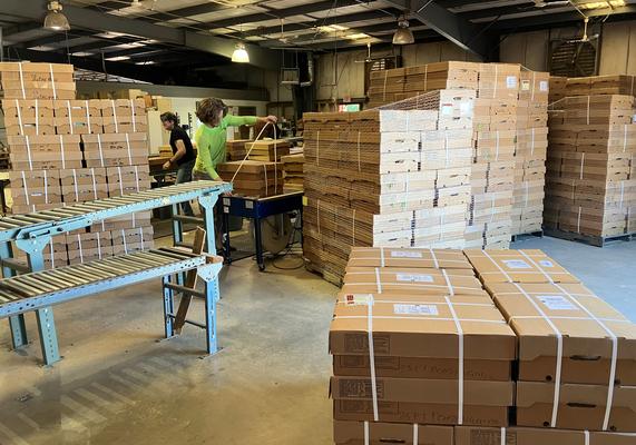 LTL Pallet With Worker